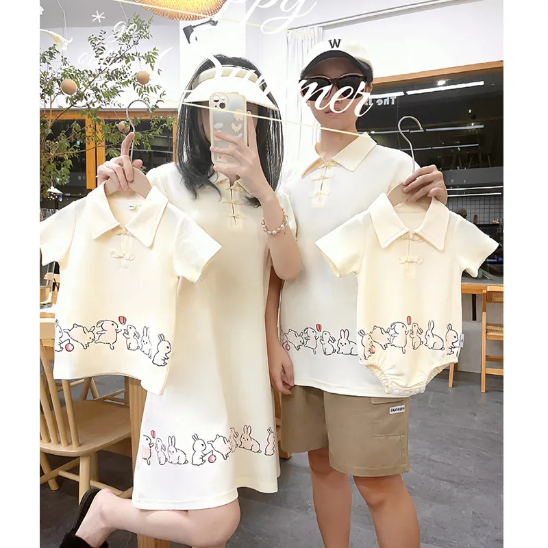 Summer Clothing Looks - ملابس متطابقة للأم والطفل ، مظهر