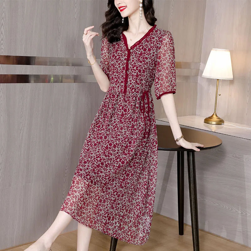 فستان أنيق بياقة على شكل V مطب - مراجعة Summer Clothing For 60 Year Old Woman وسعره