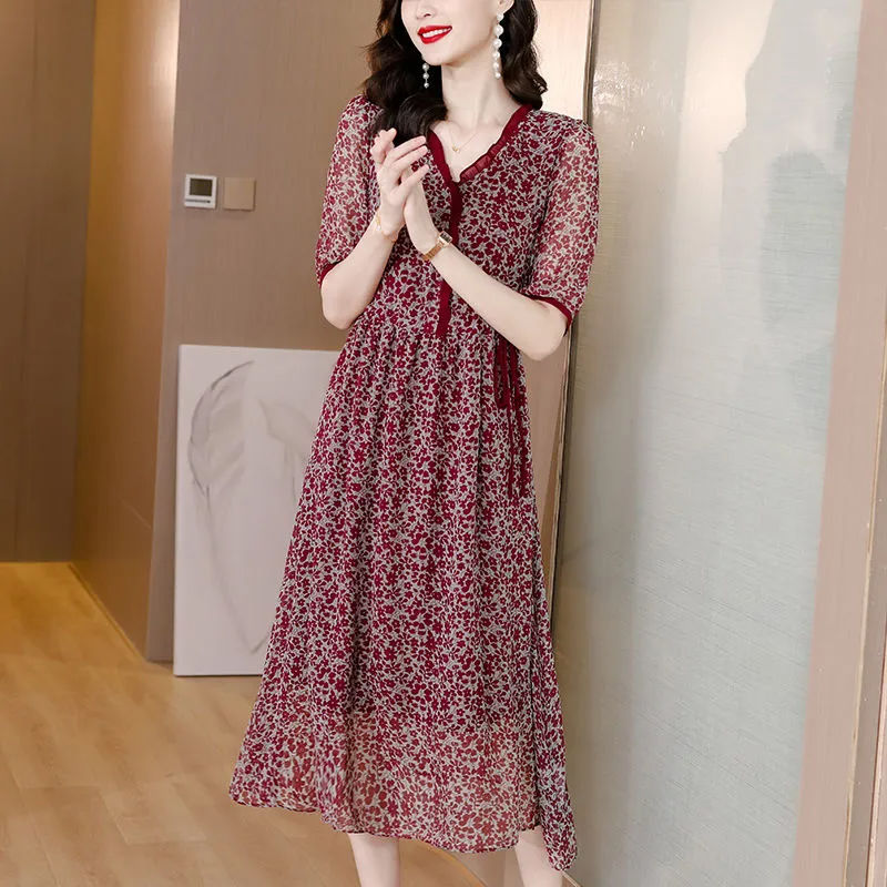 فستان أنيق بياقة على شكل V مطب - مراجعة Summer Clothing For 60 Year Old Woman وسعره