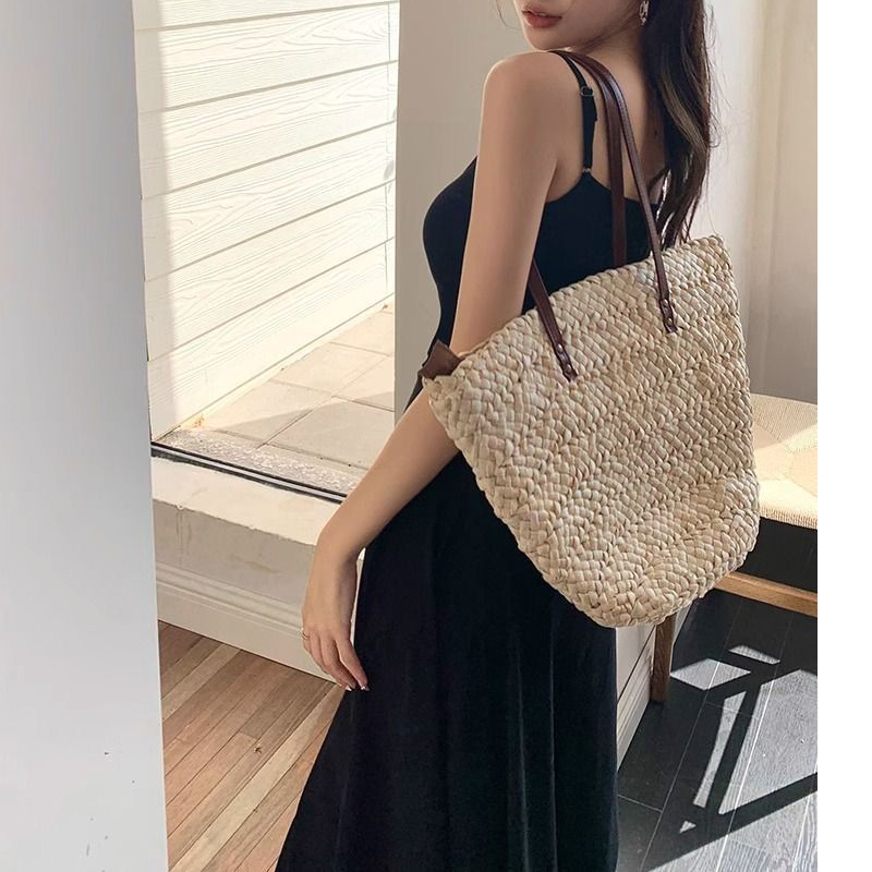 فستان صيفي 2026 نسائي مثير مع  - مراجعة Summer Clothing Looks وسعره