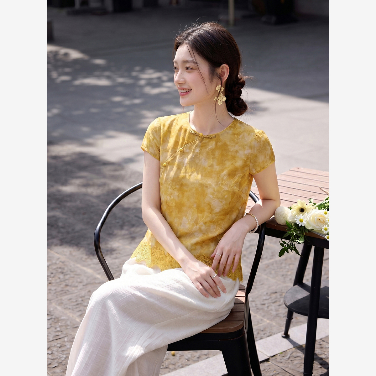 طقم نسائي صيفي من قطعتين من VI - مراجعة Yellow Summer Clothing وسعره
