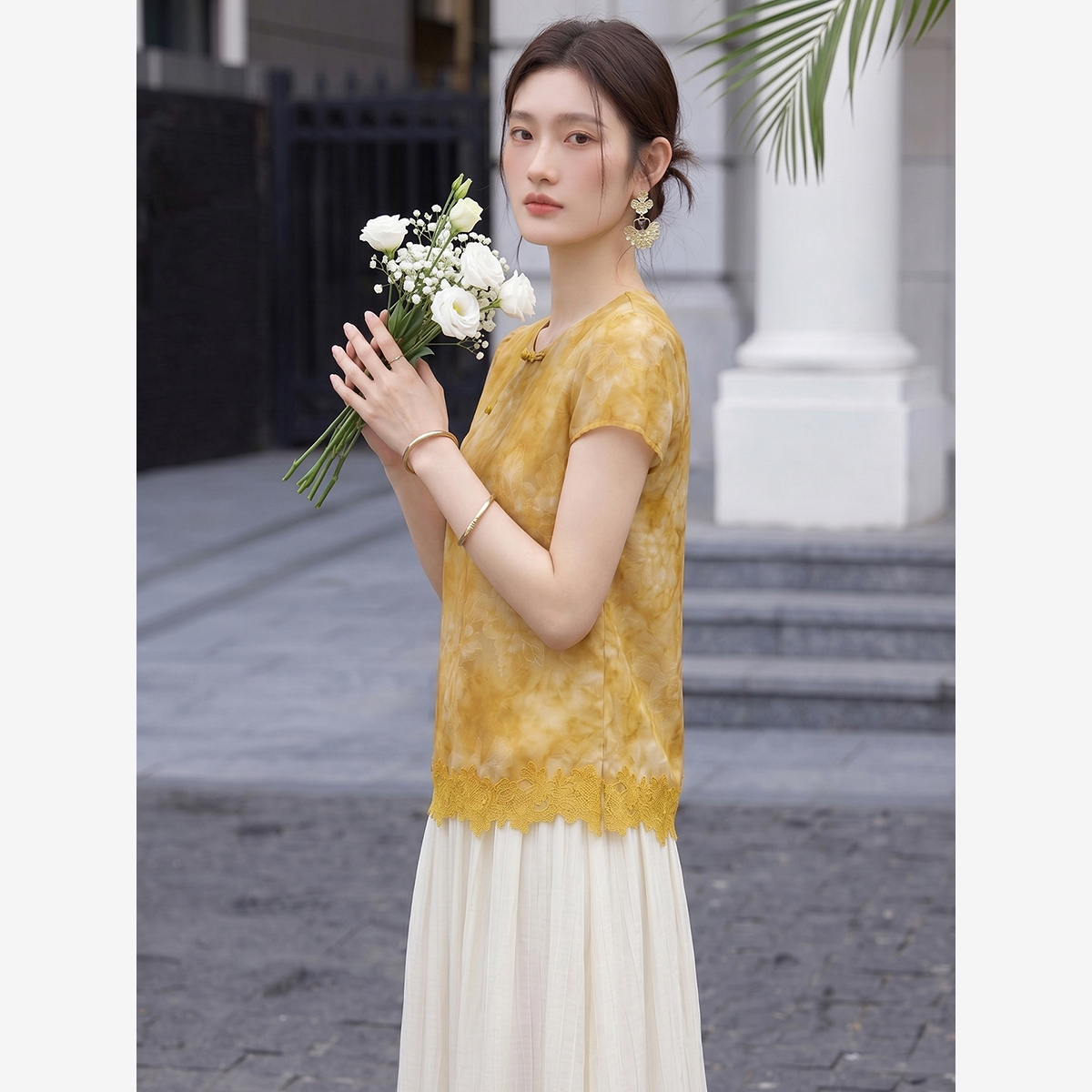 طقم نسائي صيفي من قطعتين من VI - مراجعة Yellow Summer Clothing وسعره
