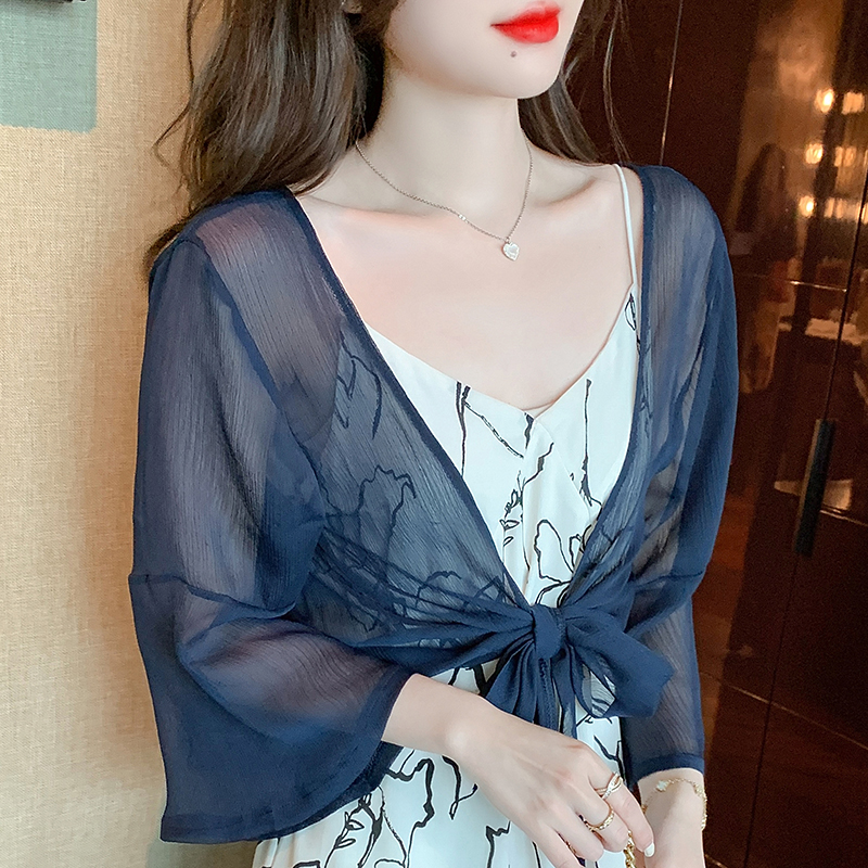 المرأة التعادل الجبهة رقيقة شي - مراجعة Tie Front Shirt وسعره