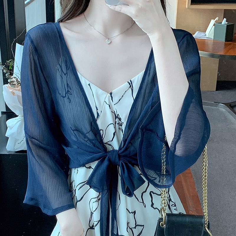 المرأة التعادل الجبهة رقيقة شي - مراجعة Tie Front Shirt وسعره