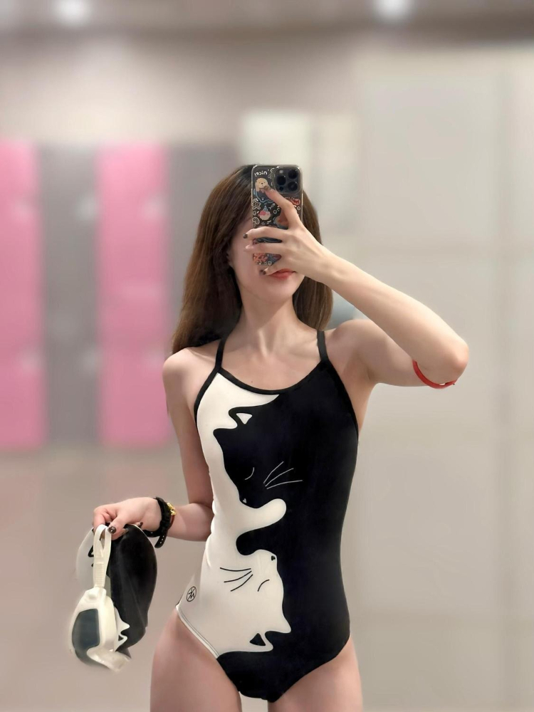 بدلة سباحة نسائية قطعة واحدة ب - مراجعة Swimsuit One Piece وسعره