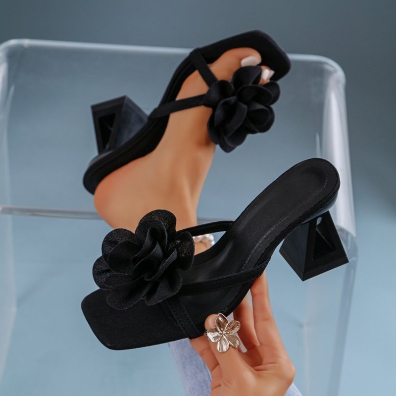 صنادل نسائية مزينة بزهور ثلاثي - مراجعة Summer Clothing Ladies وسعره